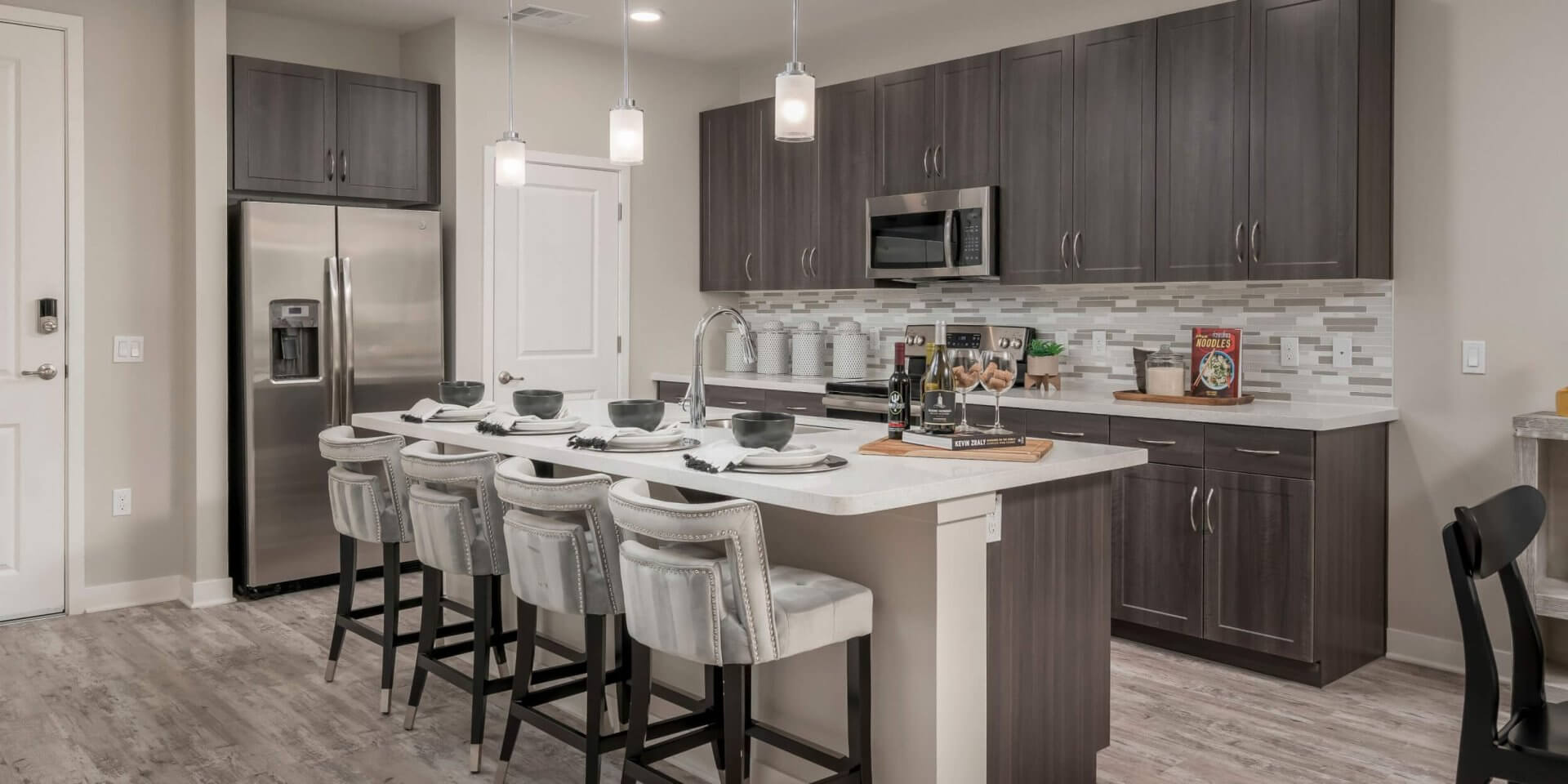 amenity highlights for the kintchens at montreux apartments in phoenix az